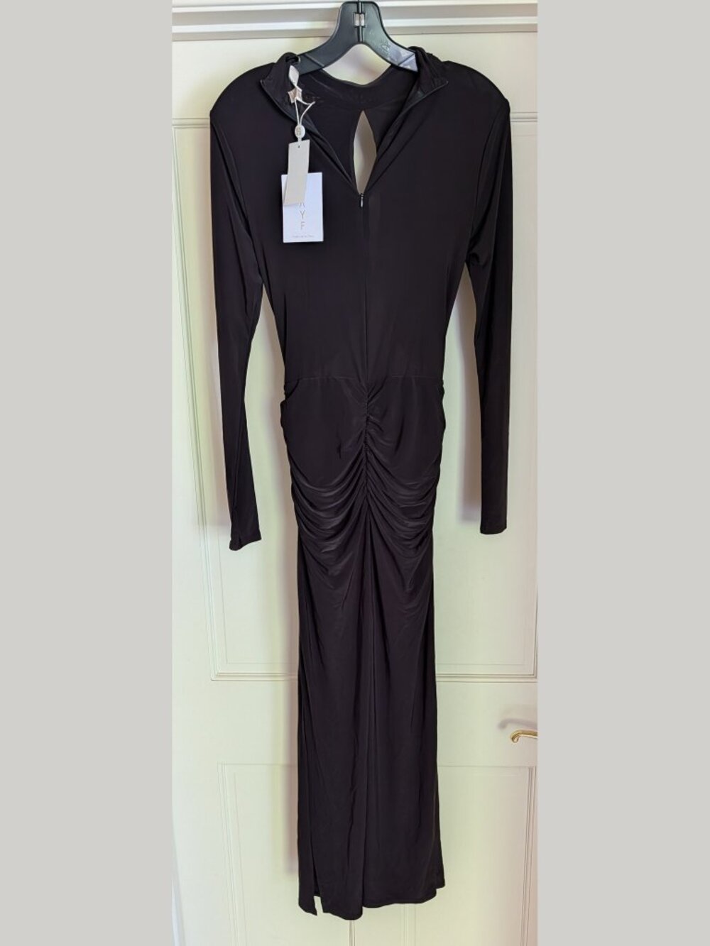 NWT WAYF XS Black Long Sleeve Twist Front Keyhole Ruched Maxi Dress 1994WCH